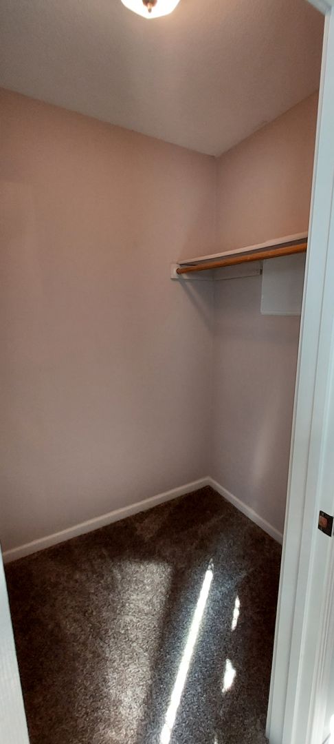 2 beds, 2 baths, 1,142 sqft, $1,360, Unit 31-202