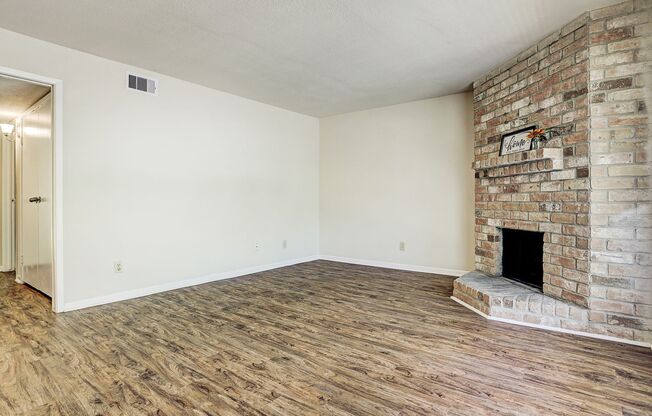 1 bed, 1.5 baths, 901 sqft, $1,200, Unit 1506