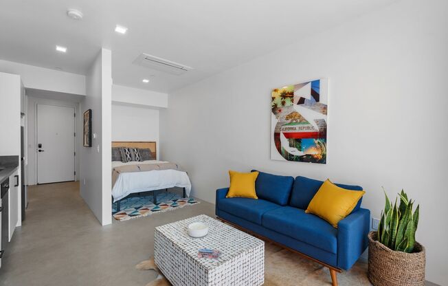 Studio, 1 bath, 353 sqft, $2,295, Unit Unit 21