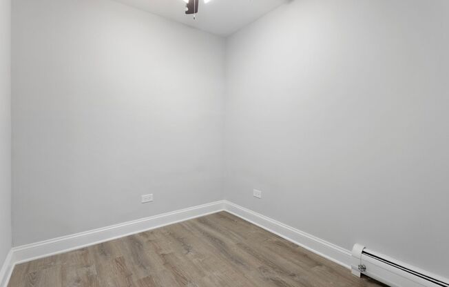 2 beds, 1 bath, $1,950, Unit 436