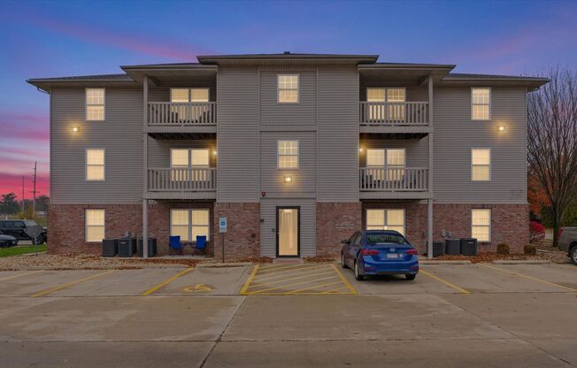 1718-1720 R.T. Dunn Dr