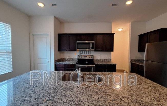 1081 COLDWATER DR
