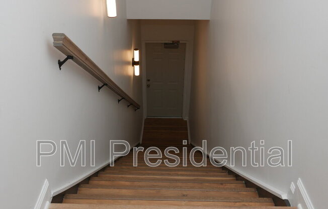 107 W BROOKLAND PARK BLVD