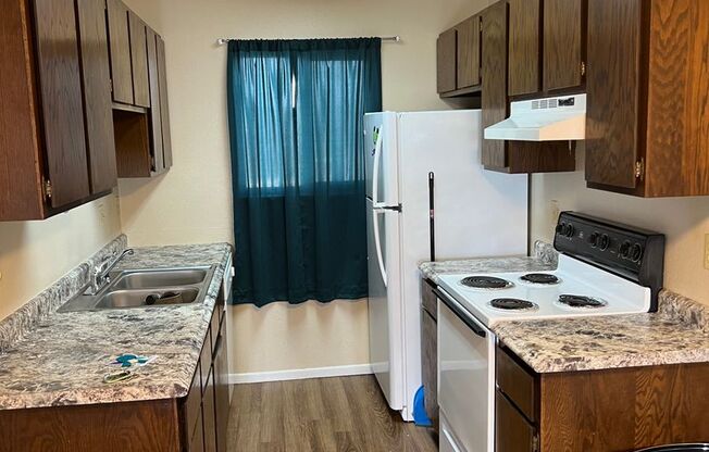 2 Bedroom 1 Bathroom Apartment