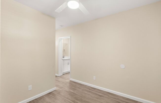 1 bed, 1 bath, 400 sqft, $1,750, Unit 35 - ADU