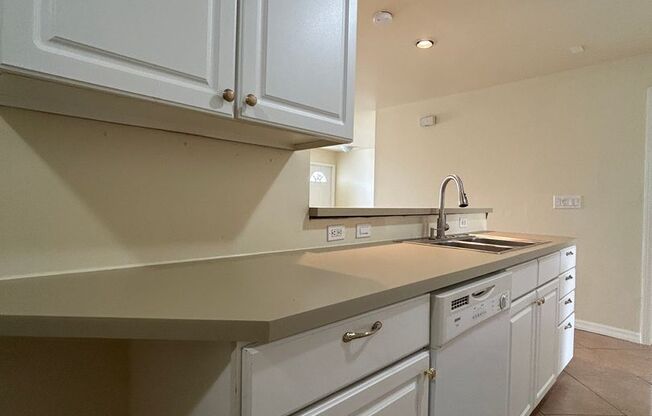 Welcome Home! Spacious 3-Bedroom, 2-Bathroom Duplex with Garage