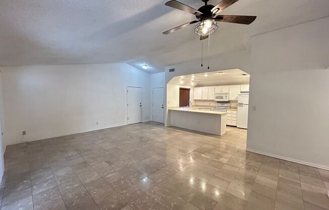 Cozy Single Story 2-Bedroom 2-Bathroom Home!