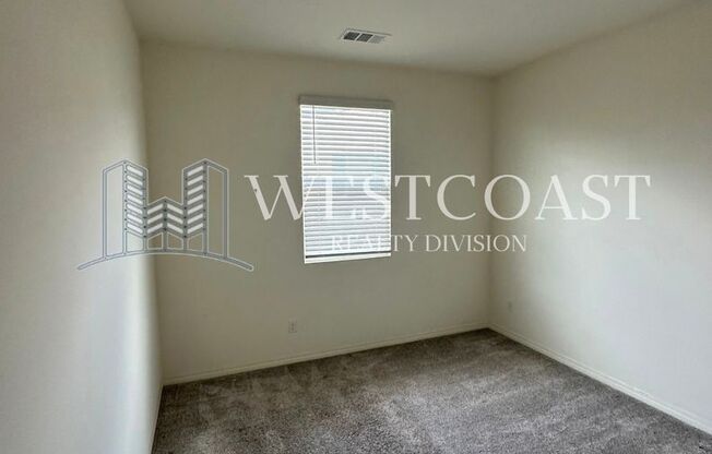 ***$500-OFF MOVE IN SPECIAL** Modern 3-Bedroom Townhome with Resort-Style Amenities in Chino