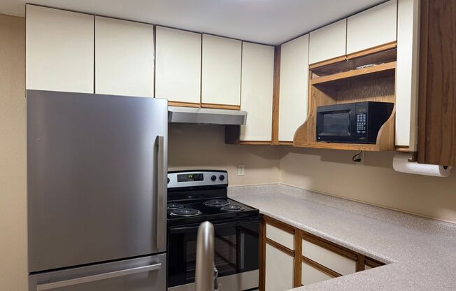 Newly Remodled 3 bed, 2 baths Edmonds Condo $2500/mo.