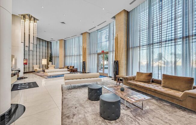 1 bed, 1 bath, $2,499