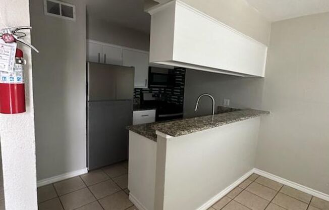 2 beds, 1 bath, 722 sqft, $1,250, Unit C-20