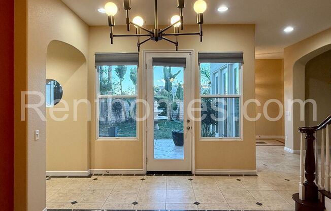 Carmel Valley, 13280 Evening Sky Ct - Beautiful Home on Corner Lot!