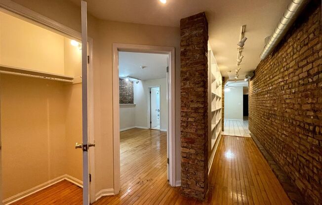 Clarendon 4114-24