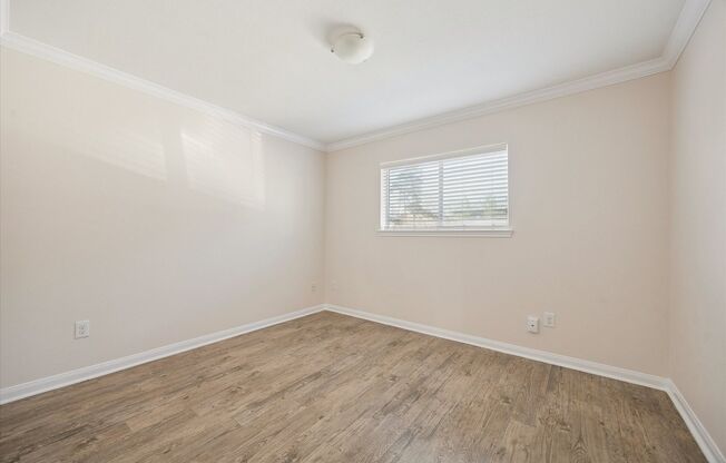 2 beds, 1 bath, 710 sqft, $1,495, Unit 03