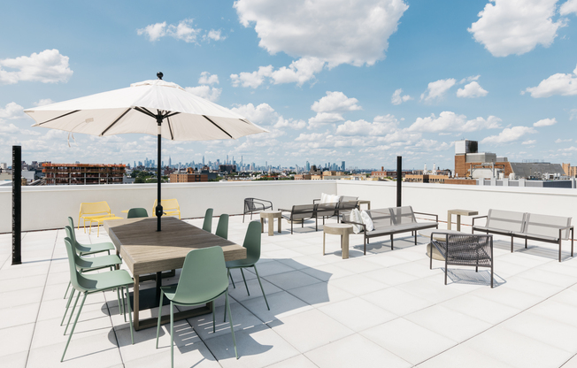 1 bed, 1 bath, $3,095, Unit 207