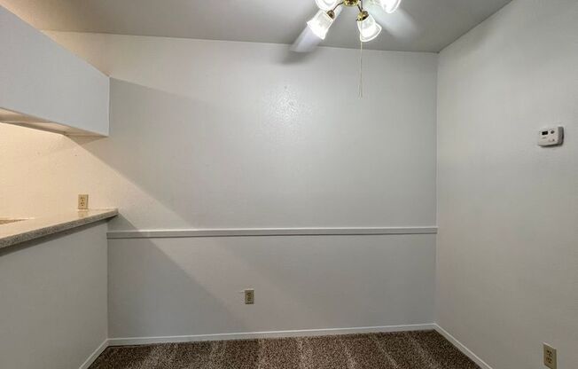 1 bed, 1 bath, 660 sqft, $1,000, Unit 116