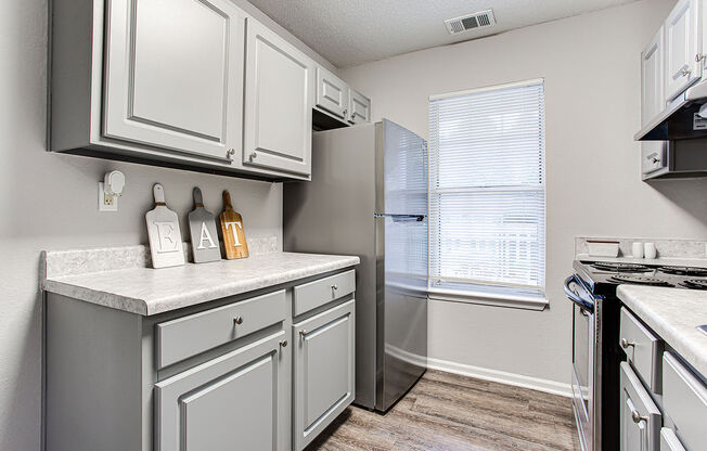 Kitchen Cabinets at Wildcreek, Clarkston, 30021