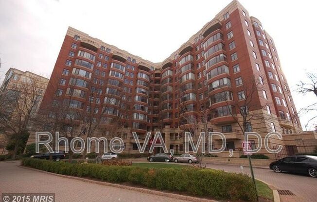 2400 Clarendon Blvd #903