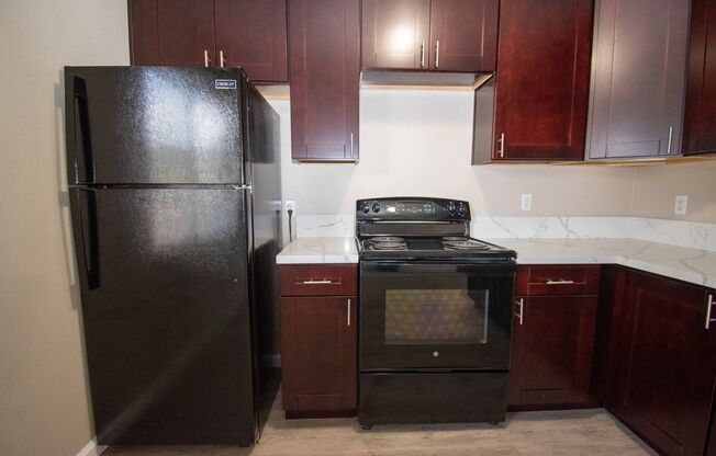 2 beds, 1 bath, $1,975, Unit 4960-01