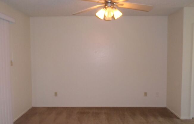 2 beds, 2.5 baths, $1,595, Unit UNIT D