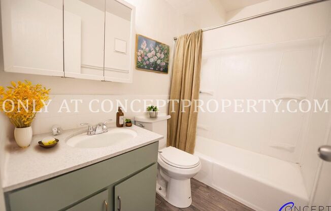 2 beds, 1 bath, 935 sqft, $1,249, Unit 20