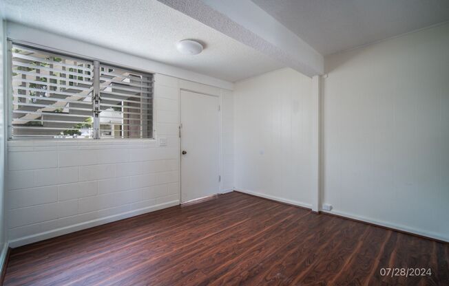 3 beds, 1 bath, $2,750