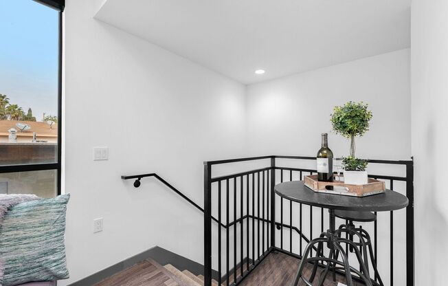 Brand New Building featuring 1 & 2 bedroom Flats & Townhomes!