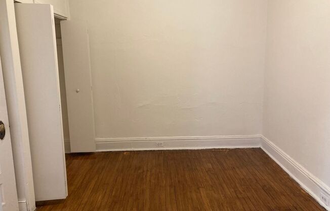 1 bed, 1 bath, 450 sqft, $1,199, Unit 1301-03