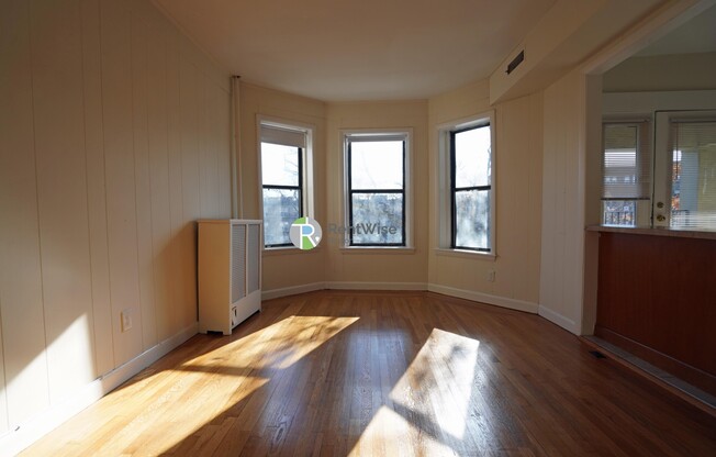 1135 COMMONWEALTH AVE