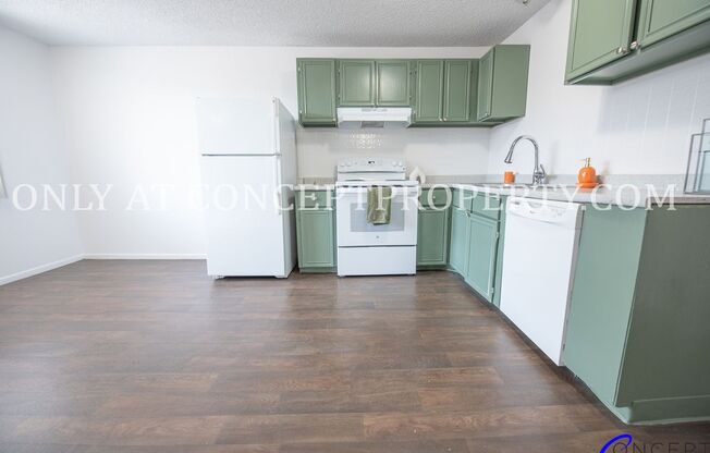 2 beds, 1 bath, 930 sqft, $1,249, Unit 56