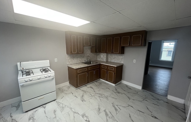 185 Marion