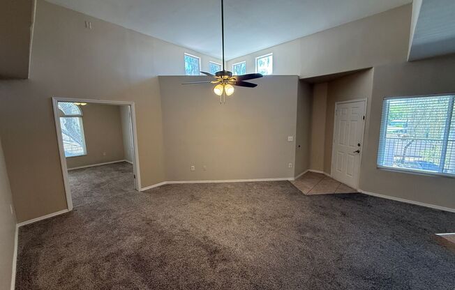 2 beds, 1 bath, $1,395, Unit # 2029