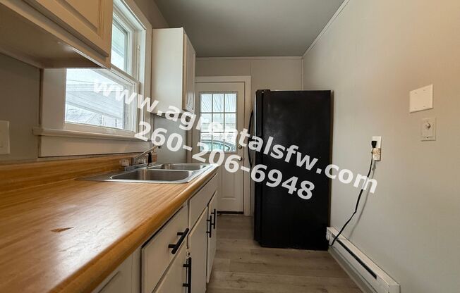 2603 Holton Ave