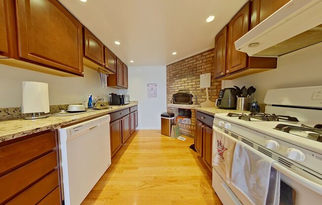 719 Buckingham