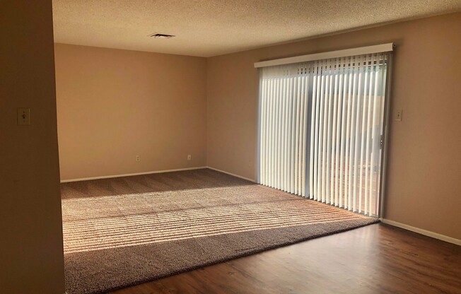 **AVAILABLE NOW** COME CHECK OUT THIS ADORIBLE 4-BEDROOM 2-BATH HOME