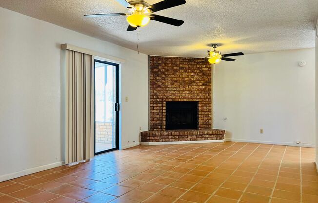 Charming 3 bedroom, 2 bath home in West  El Paso!