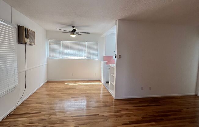 611 Flores St