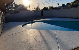 4 BRM 2 BA IN BEAUTIFUL TEMPE, WITH POOL 1 MILE FROM ASU