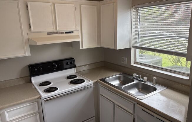 1st floor 2 bedroom 2 bathroom