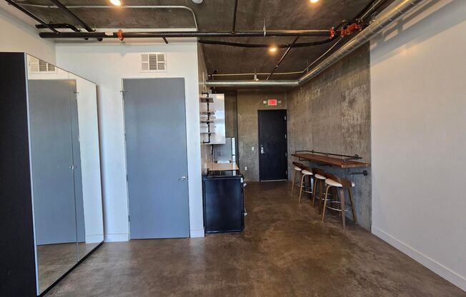 Studio, 1 bath, 500 sqft, $2,295, Unit 08