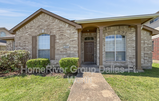 3318 LOCHWOOD DR