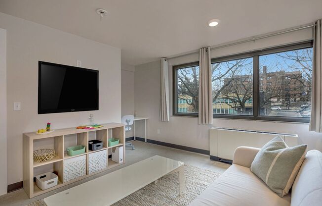 2 beds, 2 baths, 886 sqft, $1,793, Unit 604