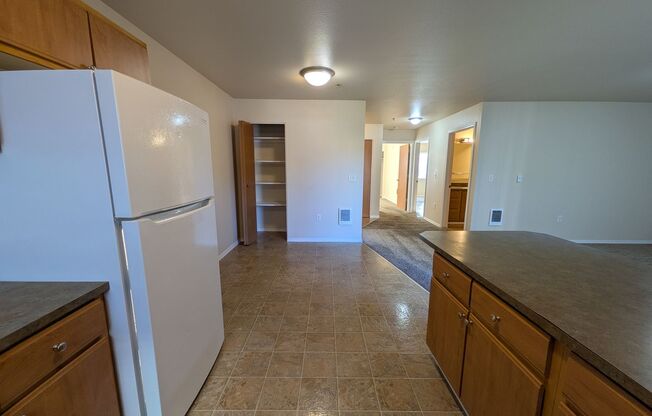 2 beds, 2 baths, 994 sqft, $1,432, Unit A101