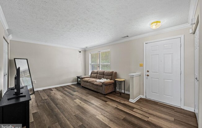 61 SHETLAND CIR