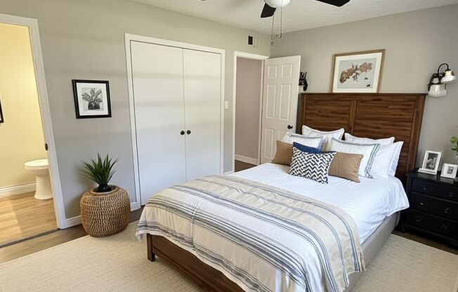 3 beds, 1.5 baths, 1,098 sqft, $1,350, Unit M08