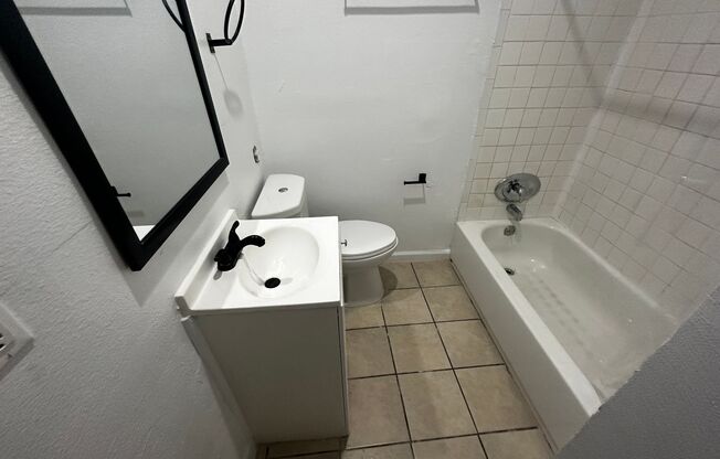 1 bed, 1 bath, 307 sqft, $1,495.83, Unit 15