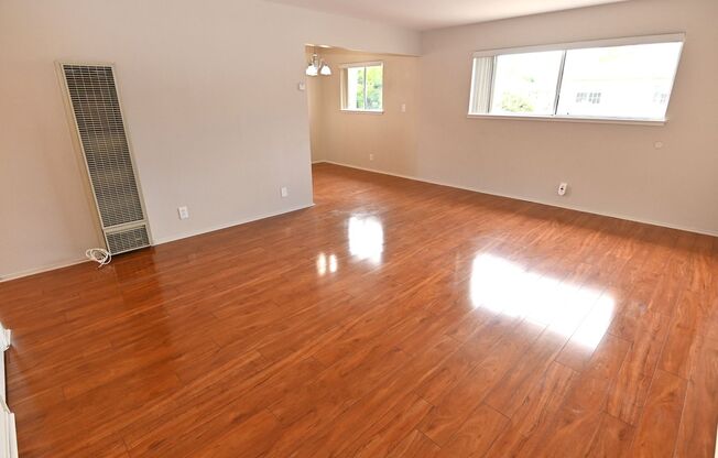 1688 De Rose Way