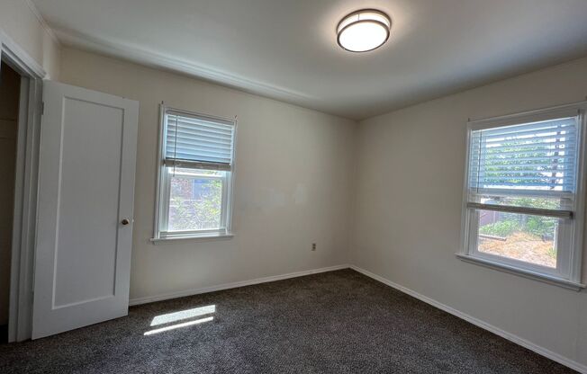 2 beds, 1 bath, $1,250