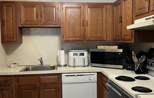 320 FELLSVIEW TERRACE