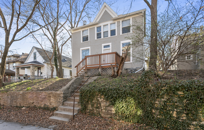 4132 LOCUST ST